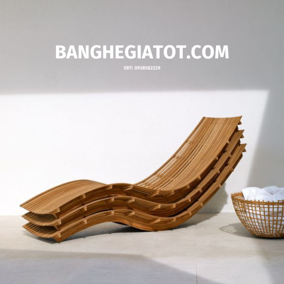 Ghế nằm bằng gỗ tắm nắng bể bơi