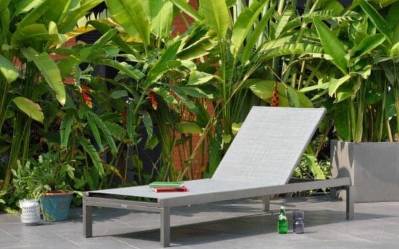 Ghế tắm nắng Solana