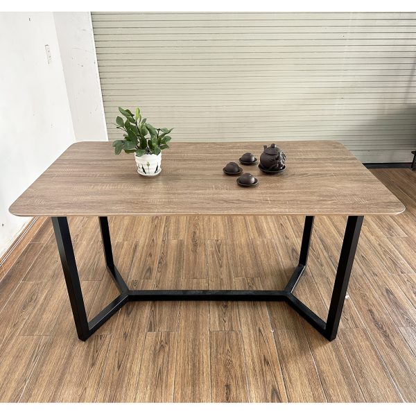 Bàn ăn gỗ Plywood chân sắt sơn tĩnh điện - hình 3