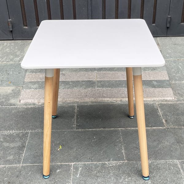 Bàn cafe Eames vuông 60cm chân gỗ - hình 2