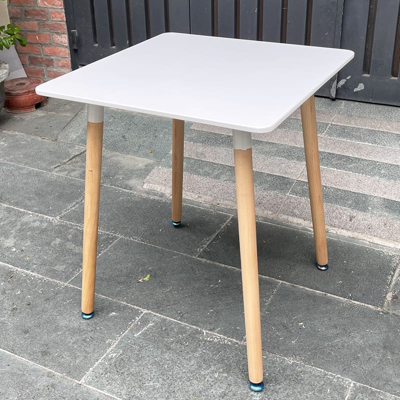 Bàn cafe Eames vuông 60cm chân gỗ Bàn cafe Eames vuông 60cm chân gỗ - hình 3