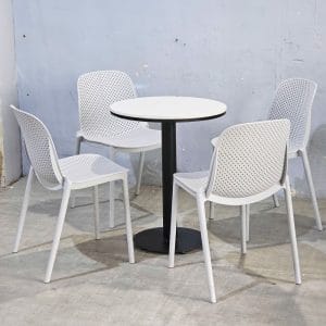 Combo bàn cafe tròn mặt đá và 4 ghế nhựa C - hình 1