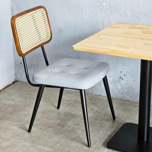 Combo bàn cafe vuông và 2 ghế lựa lưng C - hình 1