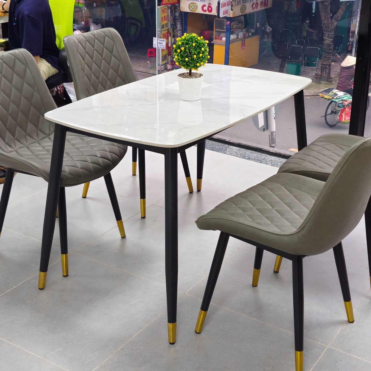 Combo bộ bàn ăn mặt đá 140x80cm và 4 ghế ăn Aster Combo bộ bàn ăn mặt đá 140x80cm và 4 ghế ăn Aster - hình 3