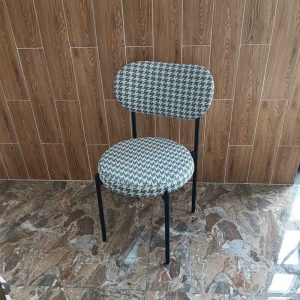 Ghế ăn nệm bọc vải khung sắt GA68036 - hình 3