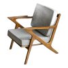 Ghế bành Z Armchair khung gỗ cao su lót nệm bọc vải bố