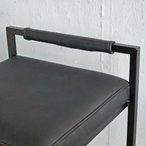 Ghế cafe bọc nệm chân sắt - hình 1