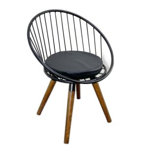 Ghế cafe chân gỗ lưng sắt có đệm