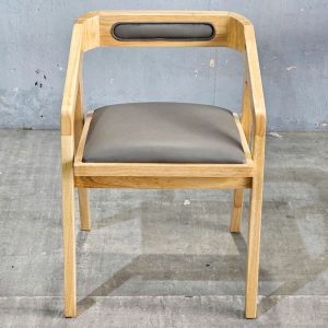 Ghế Katakana nệm bọc da Si gỗ cao su - hình 1