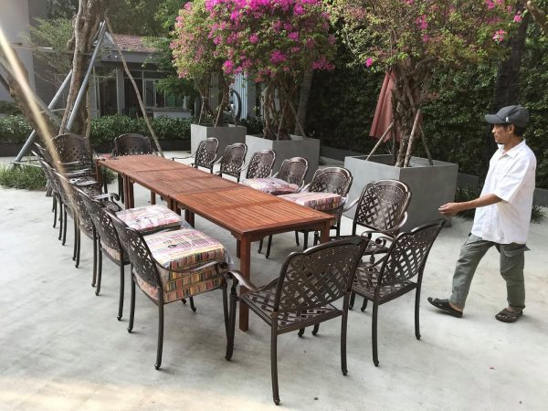 So Sánh Nhựa Giả Mây PE vs Nhôm Đúc vs Sắt Sơn Tĩnh Điện — Chọn Loại Nào?
