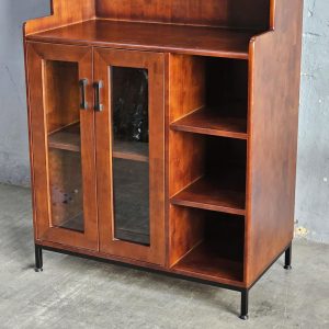 Tủ phòng ăn cửa kính 88x48x130cm gỗ cao su khung chân sắt - hình 1