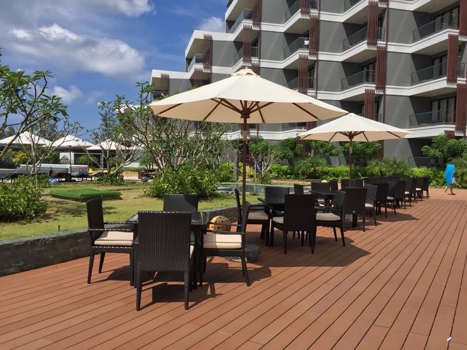 ghế cafe chịu nắng mưa bền bỉ cho quán ngoài trời